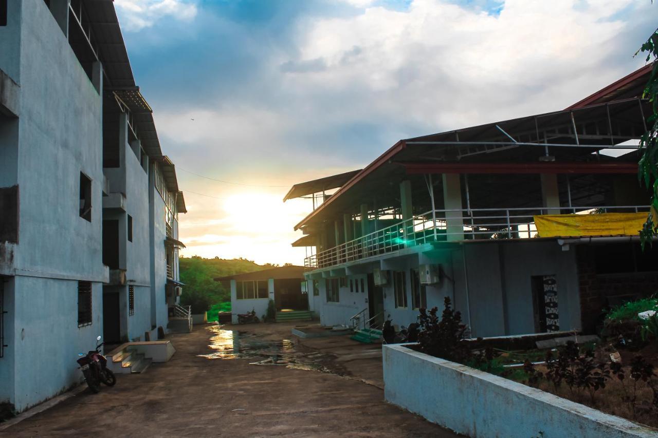 Sp Resort Panvel Chauk Esterno foto
